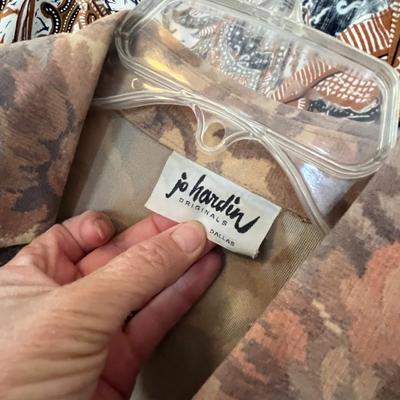 Lot 154 70s brown tops