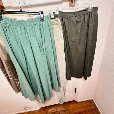 Lot 157 Skirts & pants