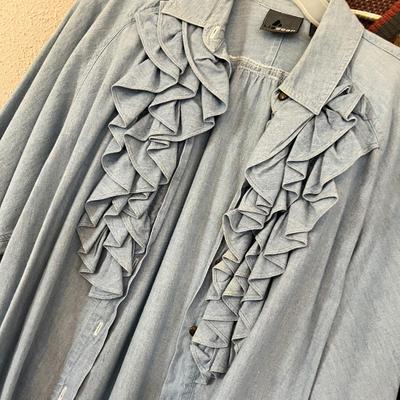 Lot 156 Lot of women's tops