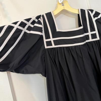 Lot 158 Vintage dresses