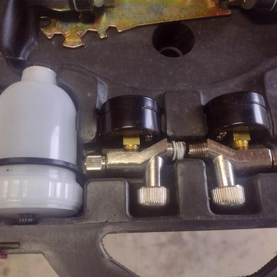 Husky Brand Pneumatic Spray Paint Kit