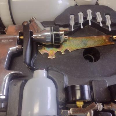 Husky Brand Pneumatic Spray Paint Kit