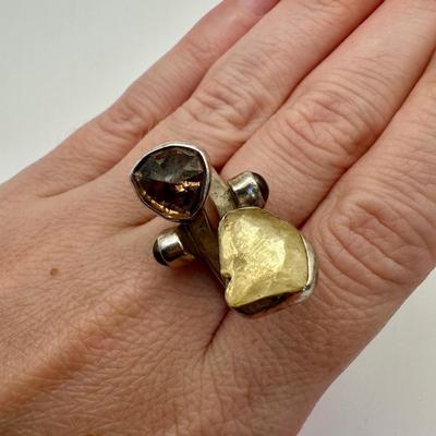 Signed Sterling Jewelry ring by Lilly Barrack with gemstones