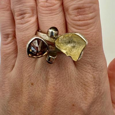 Signed Sterling Jewelry ring by Lilly Barrack with gemstones