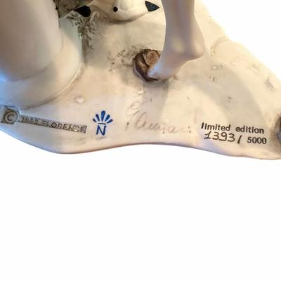 Giuseppe Armani Figure - Lady with Dog NO BOX
