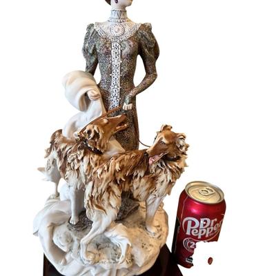 Giuseppe Armani Figure - Lady with Borzois 1122-C with box