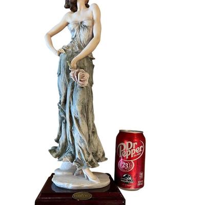Giuseppe Armani Figure - 0648-C Alessandra with box