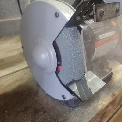 Ironton 8" Variable Speed Benchtop Grinder