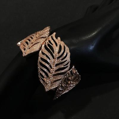 Rose gold tone leaf stretch bracelet
