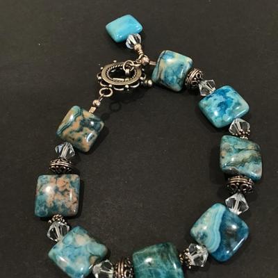 Pretty blue vintage stone beaded bracelet
