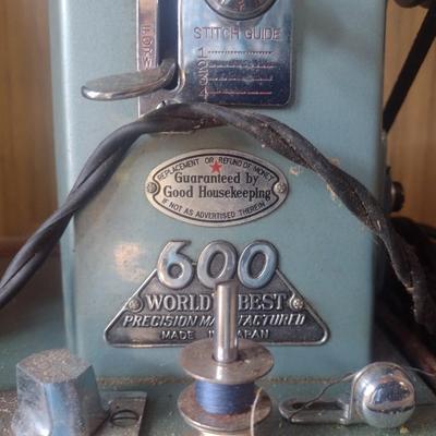 Vintage Morse 600 Portable Sewing Machine