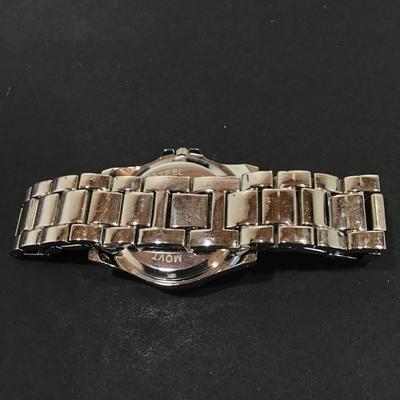 Pretty silver tone Watch