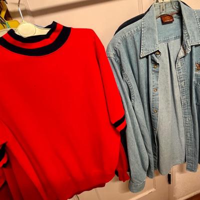 Lot 163 Womens tops & sweaters
