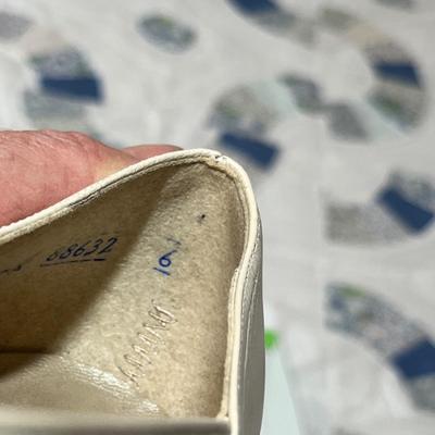 Lot 164 Vintage Shoes in boxes