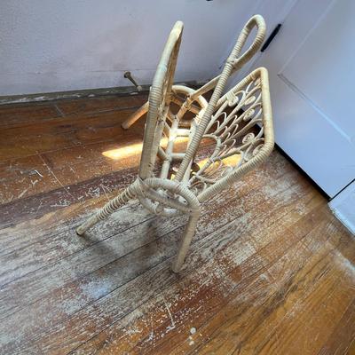 Lot 169 Wicker magazine rack