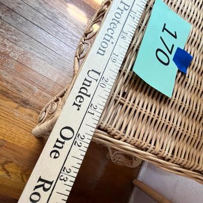 Lot 170 Wicker stand w/ lamp
