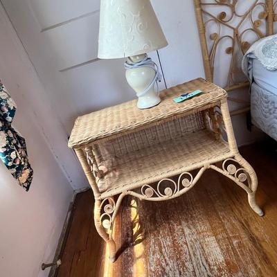 Lot 170 Wicker stand w/ lamp