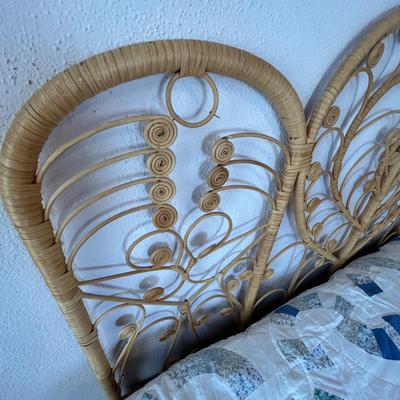 Lot 171 Wicker full bed w/ quilt