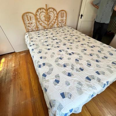 Lot 171 Wicker full bed w/ quilt