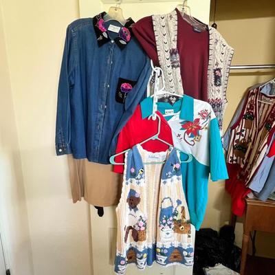 Lot 174 Fancy tops