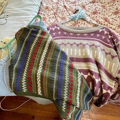 Lot 178 Assortment of women's tops