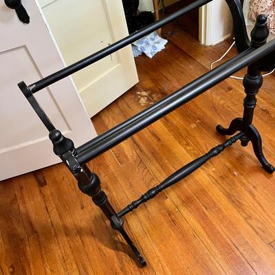 Lot 180 Quilt Rack