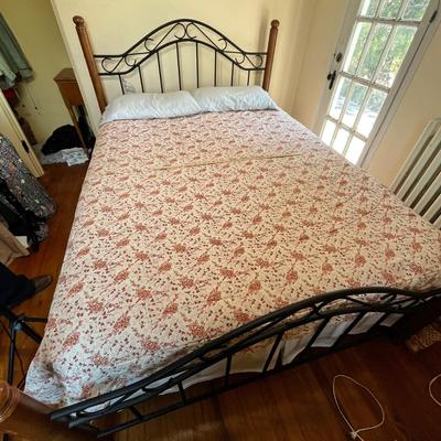 Lot 181 Queen Bed