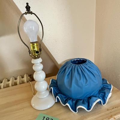 Lot 182 Pair of lamps