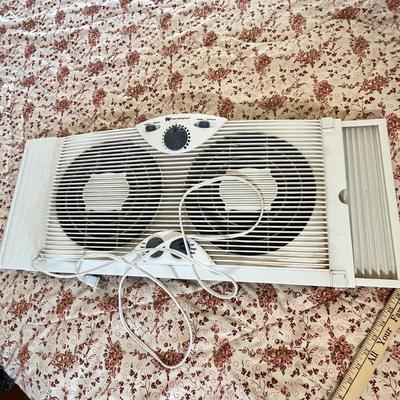 Lot 185 Window fan