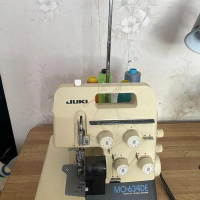 JUKI MO 634 DE OVERLOCK SERRGER SEWING MACHINE