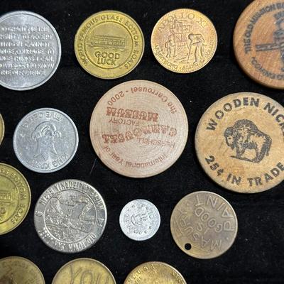 WOODEN NICKELS AND MEDALLIONS