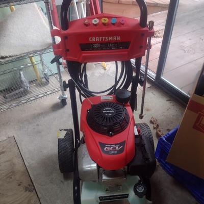 Craftsman 3200 PSI Gas Powered Pressure Washer with Honda Motor, Hose and Wand