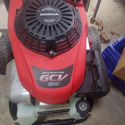Craftsman 3200 PSI Gas Powered Pressure Washer with Honda Motor, Hose and Wand