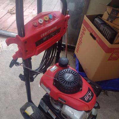 Craftsman 3200 PSI Gas Powered Pressure Washer with Honda Motor, Hose and Wand