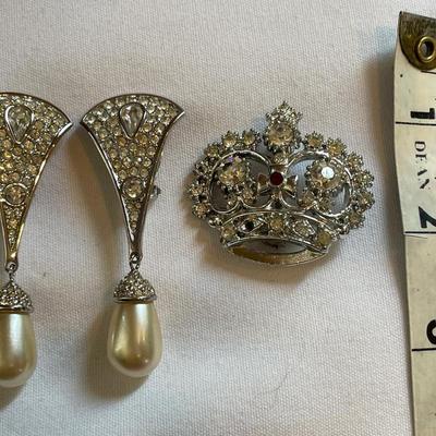 Crown pin and clip on earrings