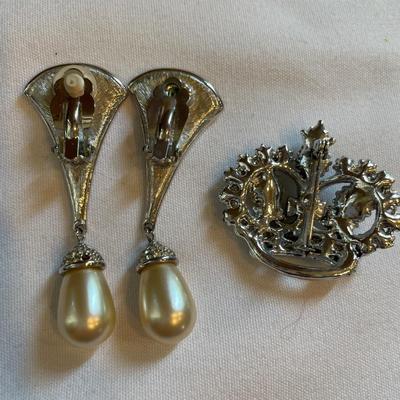 Crown pin and clip on earrings