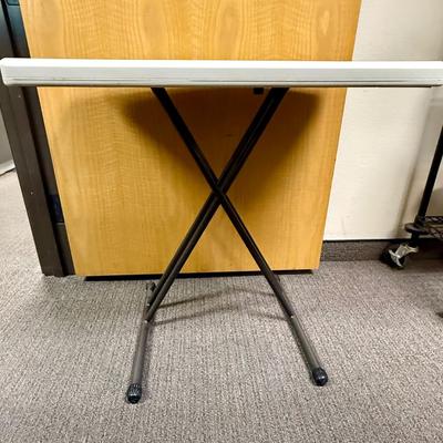 Sale Photo Thumbnail #540: Near-new condition. No rust or damage, very clean table.