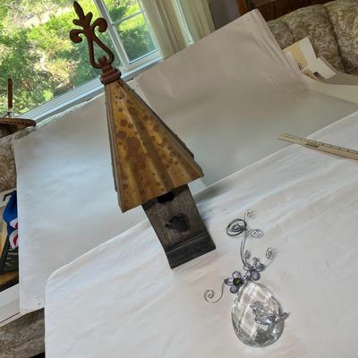 Lot 203 Bird house & crystal display