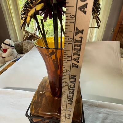 Lot 206 Amber vase