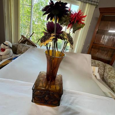 Lot 206 Amber vase
