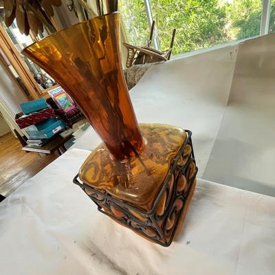 Lot 206 Amber vase