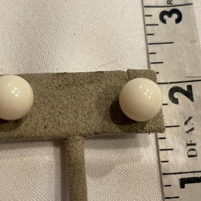 14k gold backs & posts white ball