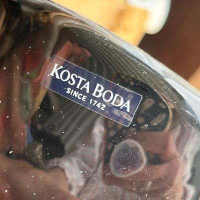 Lot 3 Kosta Boda Votives
