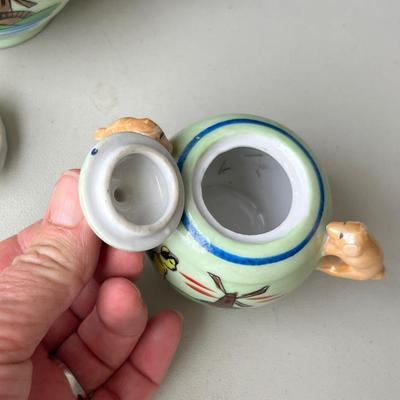 Lot 4Japanese Children's Tea set w/ dog handles!