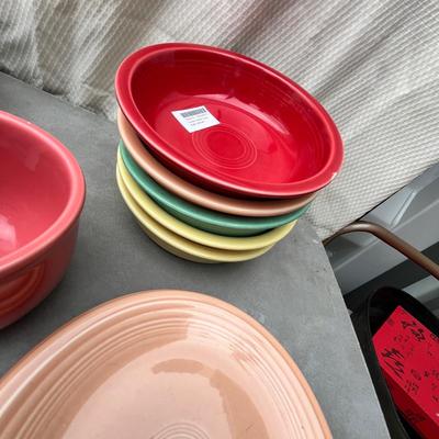 Lot 8 Fiesta Dinnerware