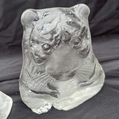 Lot 12 Viking Glass Figures
