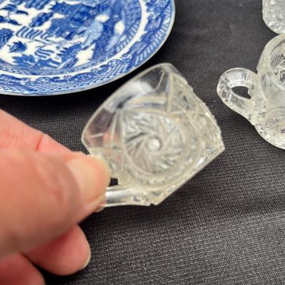 Lot 13 Child's dishware