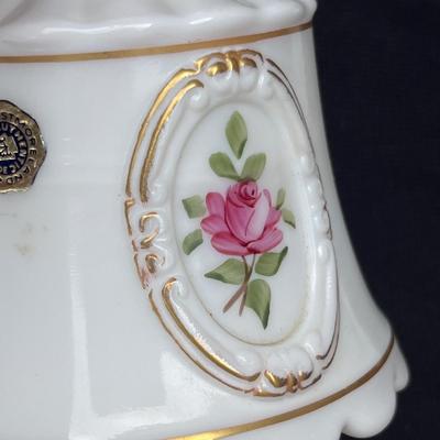 Lot 15 Milk Glass lot