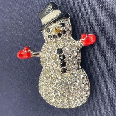 Swarovski Crystal Snowman Pin 2003