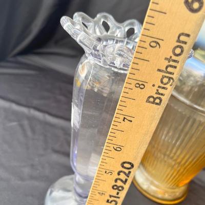 Lot 18 Art glass